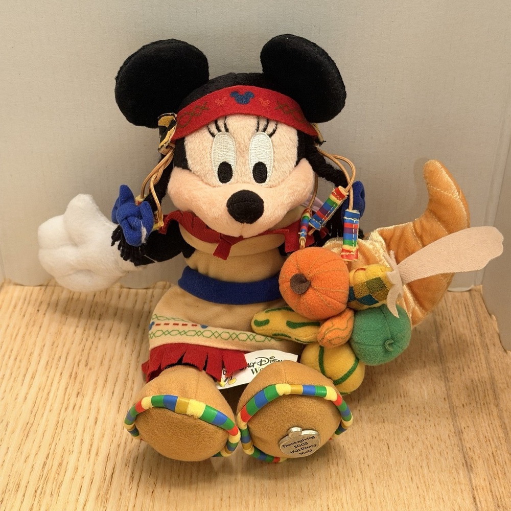 2003 Walt Disney World Thanksgiving Native American Minnie Mouse 10" Plush Rare